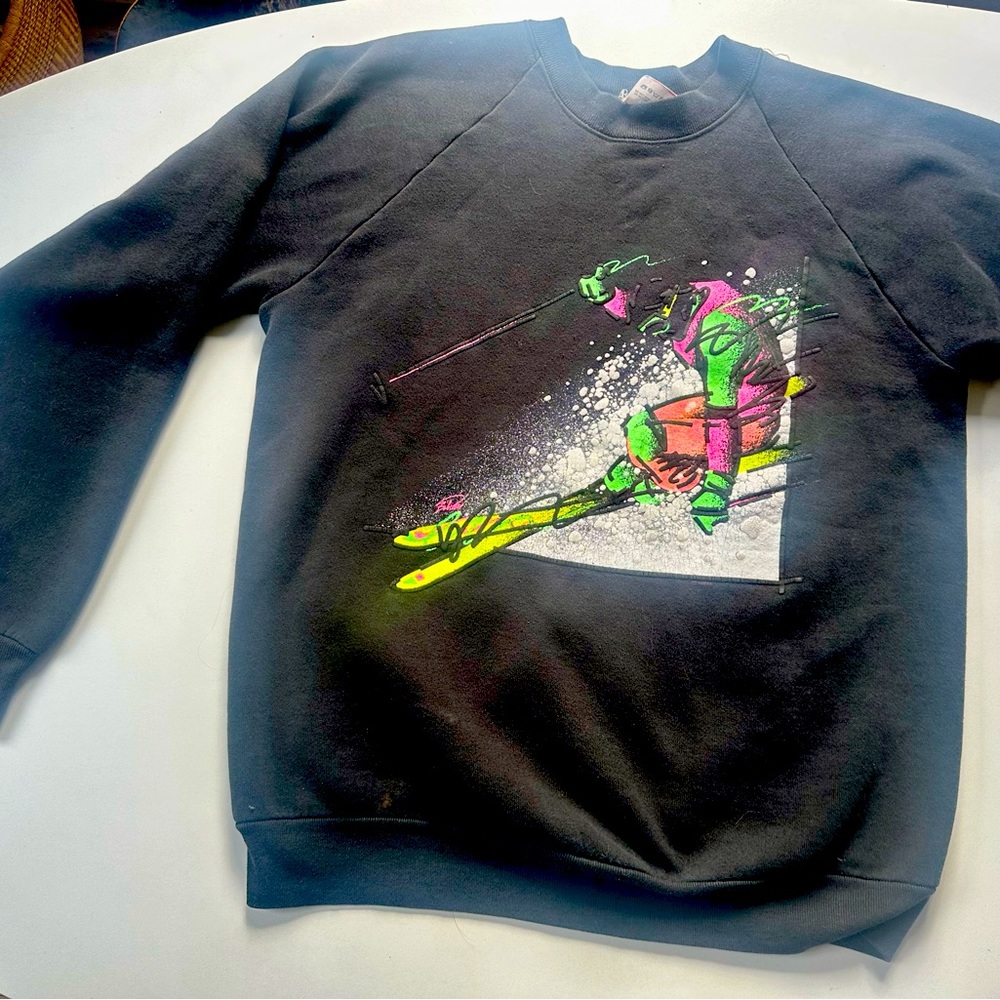 Vintage sweatshirt! Ski apres. Men’s medium